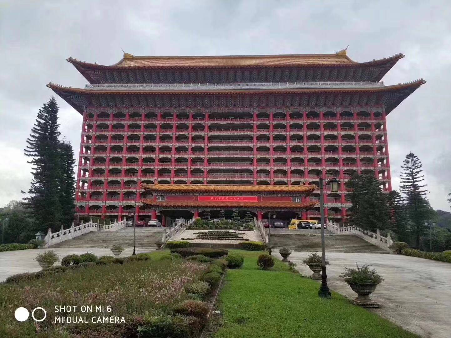 beat365官网中文：著名歌手南拳妈妈曾轶可圣诞天汇广场igc嗨翻天(图3)