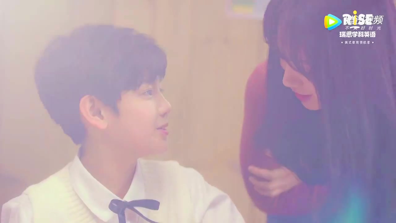 beat365官网中文_全民齐唱《我爱你中国》剧组走进油菜花海……(图2)